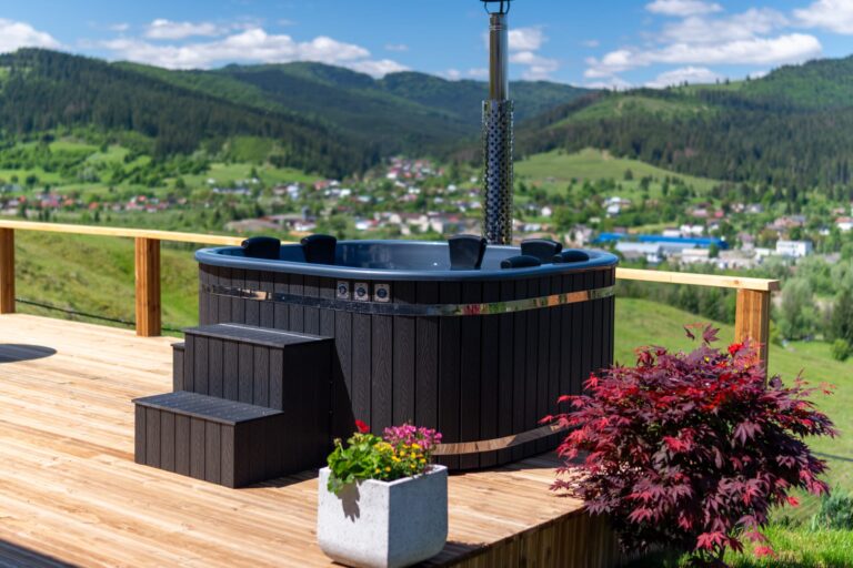 cazare bucovina cu ciubar - hammer gas hill panorama gura humorului